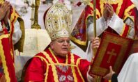 Quem é o Cardeal Raymond Leo Burke?