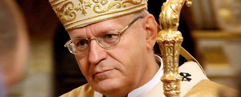Quem é o Cardeal Péter Erdő?