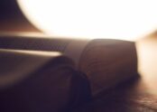 A importância do estudo e da formação em teologia para o leigo